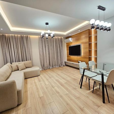 Miku Apartment-Modern 2Bedroom In Prime Location 티라나 외부 사진