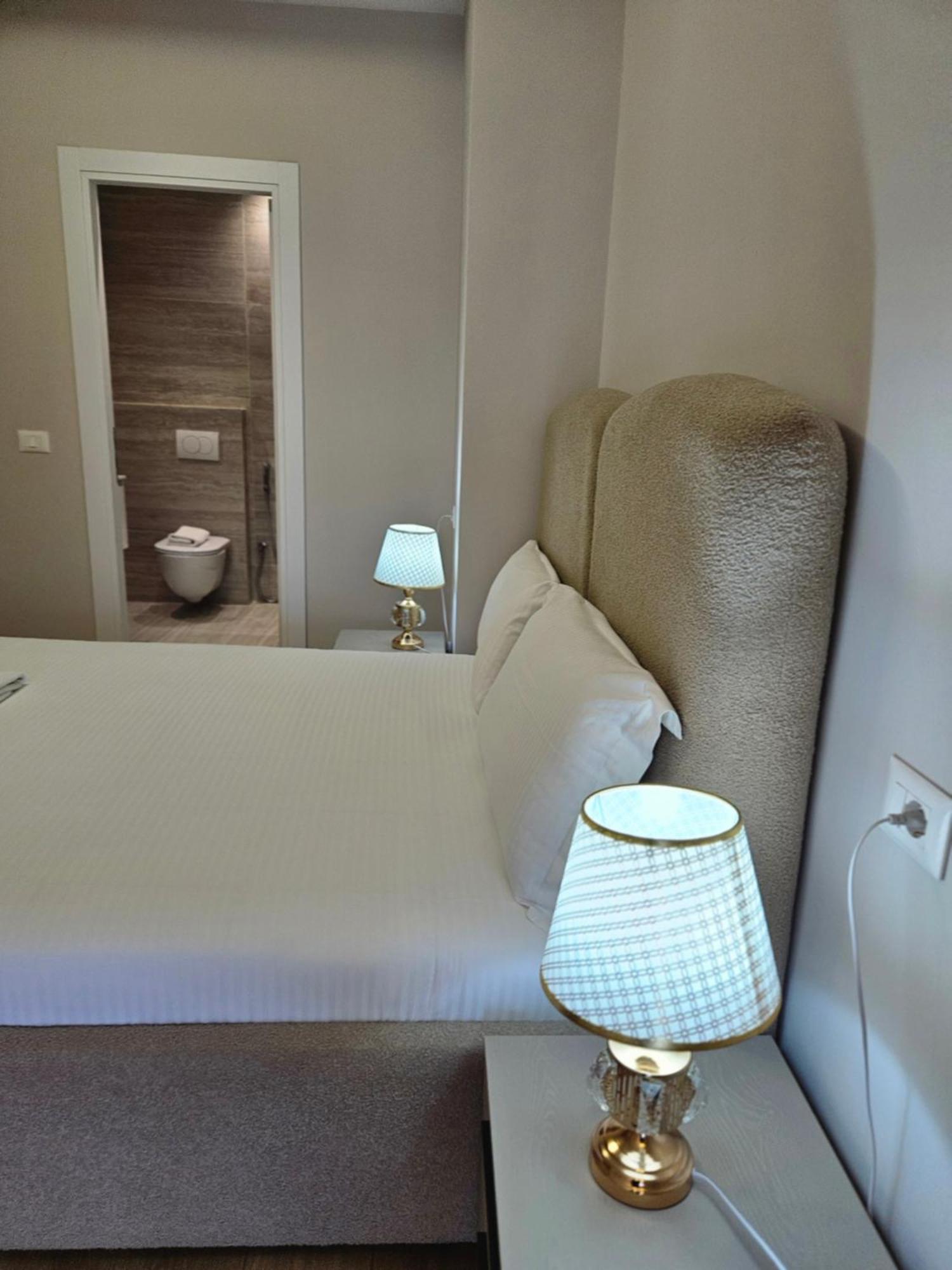 Miku Apartment-Modern 2Bedroom In Prime Location 티라나 외부 사진