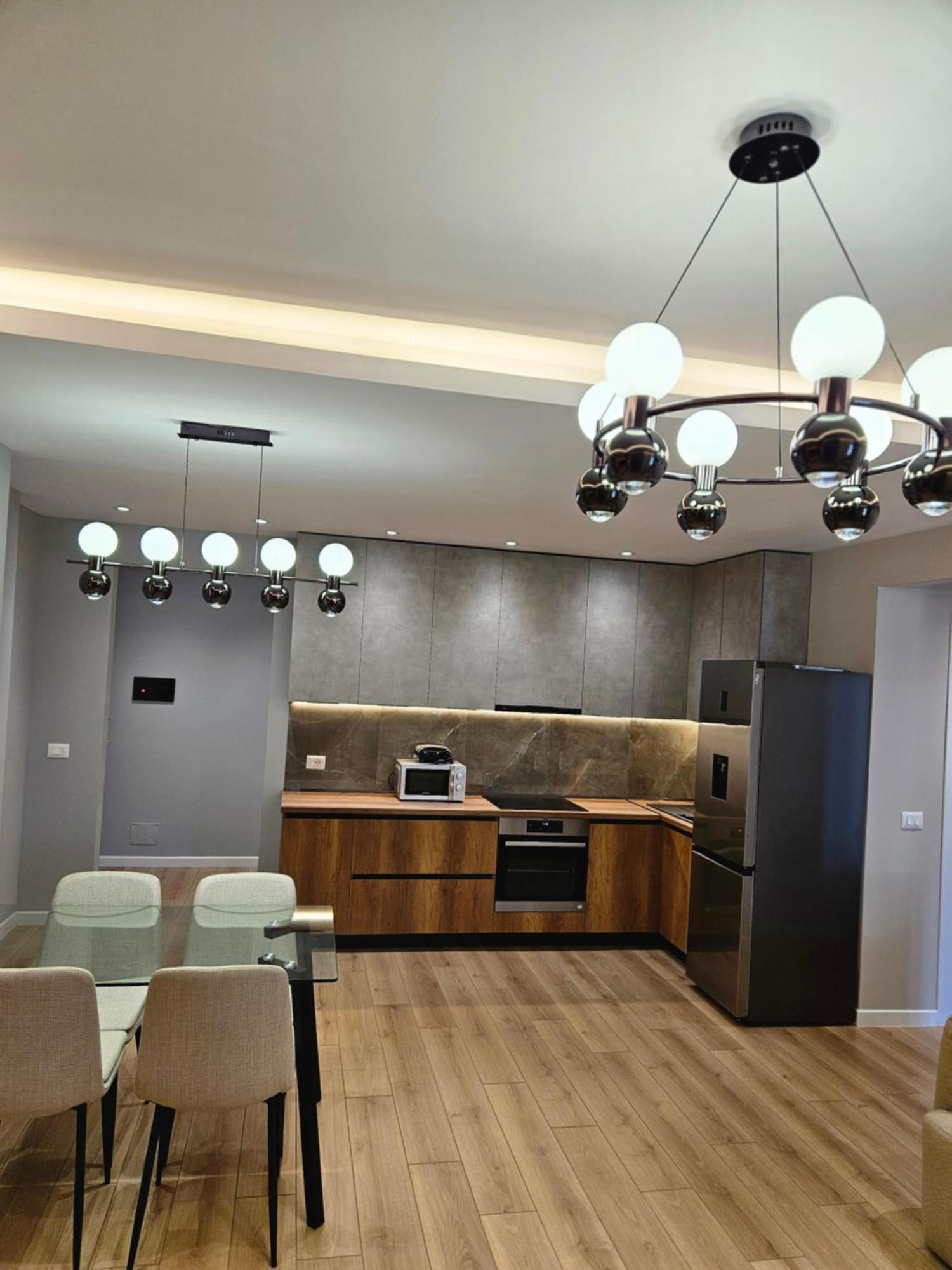 Miku Apartment-Modern 2Bedroom In Prime Location 티라나 외부 사진