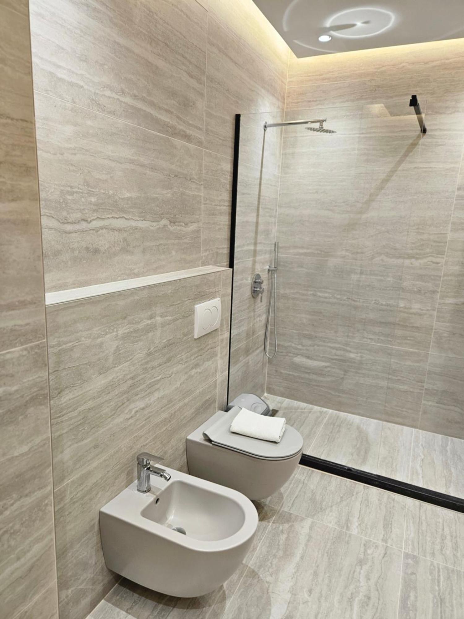 Miku Apartment-Modern 2Bedroom In Prime Location 티라나 외부 사진