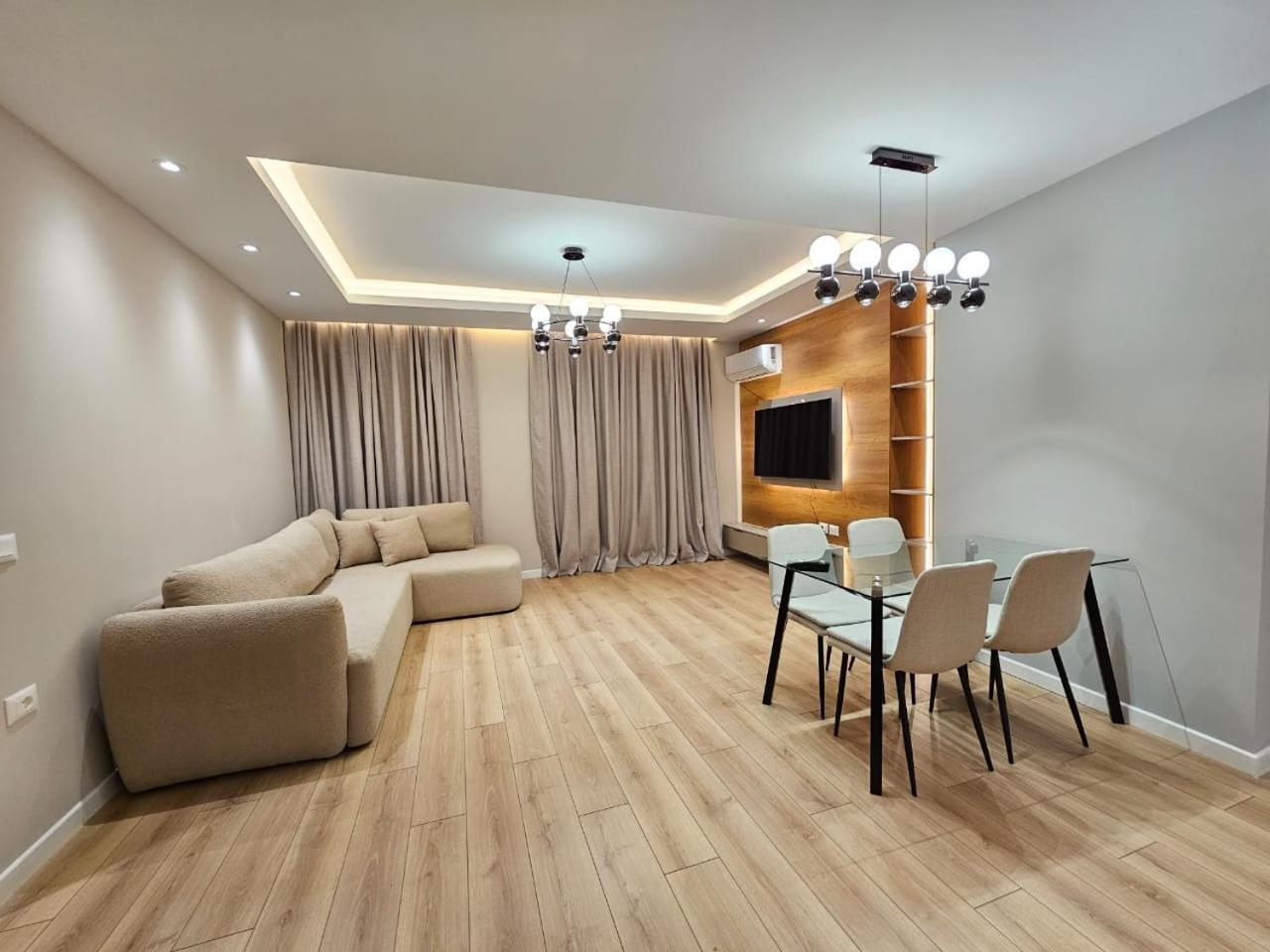Miku Apartment-Modern 2Bedroom In Prime Location 티라나 외부 사진